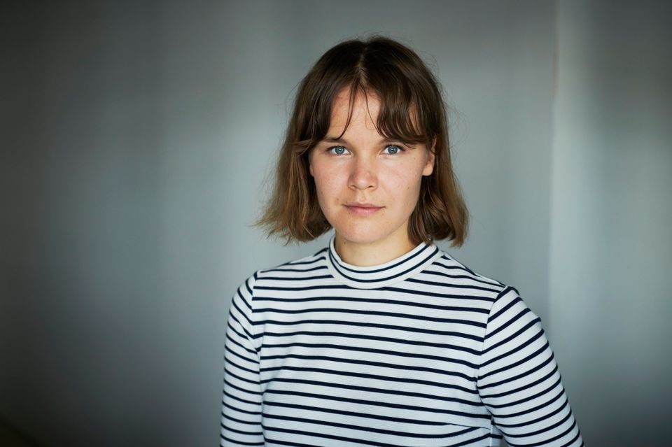 Vuodenajat ovat vahvasti läsnä nuoren, palkitun runoilijan uutuuskokoelmassa – ”Siinä on kevättalven vavahtelua”