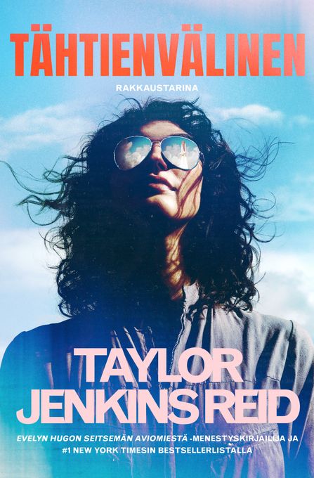 Kirjailijatähti Taylor Jenkins Reidin uutuuden kansainvälinen ilmestymispäivä on tänään – Odotettu Tähtienvälinen (Gummerus) on luettavissa heti myös suomeksi